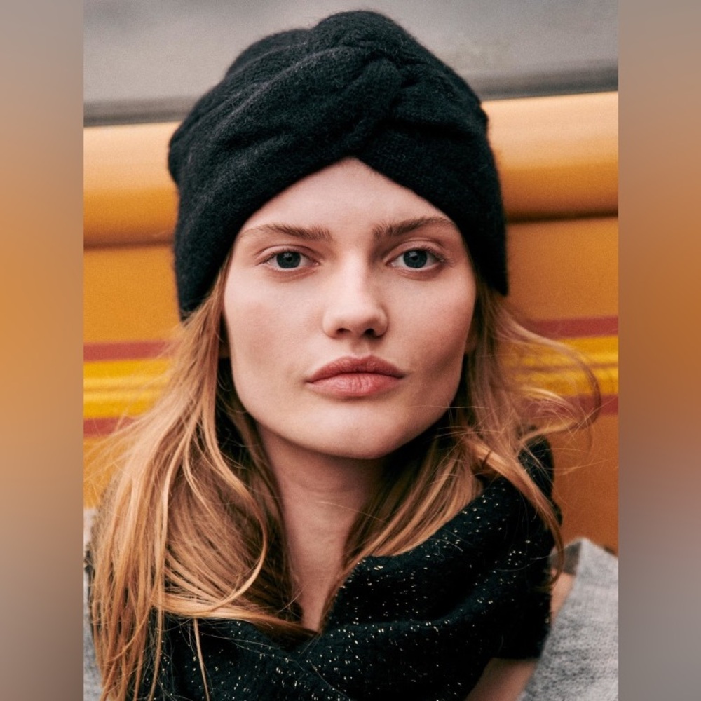 Sezane Anastasia Kid Mohair Beanie in Black